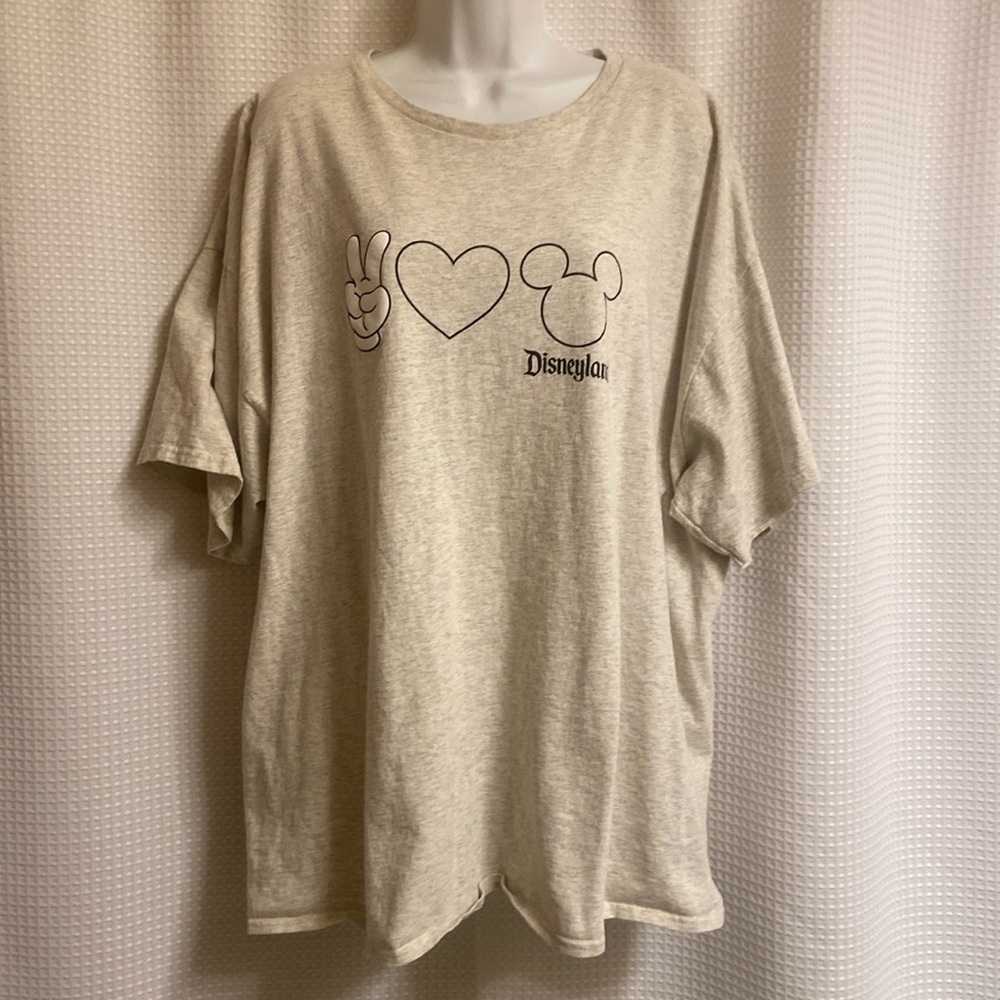 Disneyland Peace Love Mickey Tshirt size XXXL 3xl